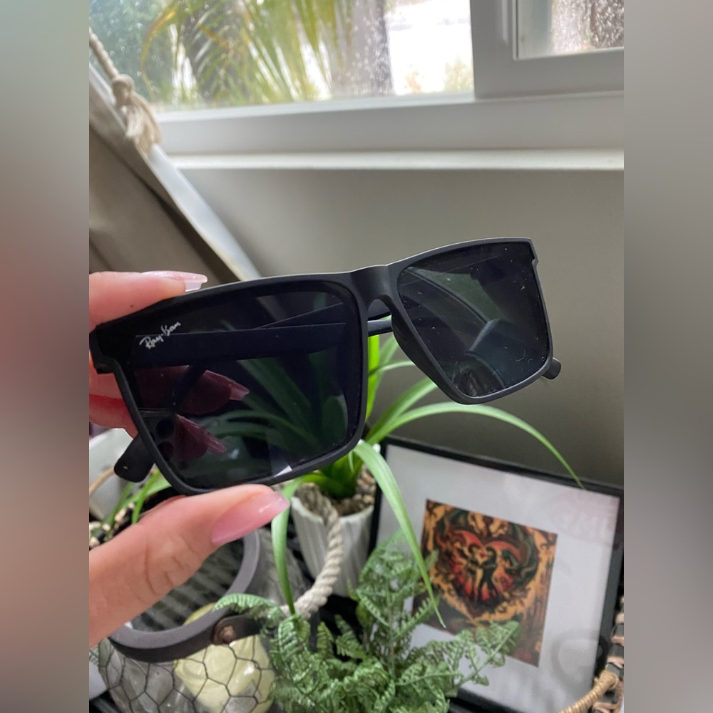 Ray-Ban Black Square Sunglasses L3243Y